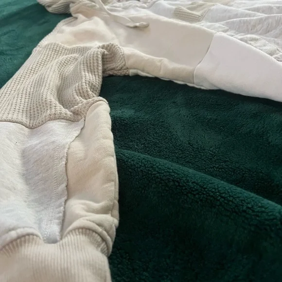 BKE Textured Knit Sweater in Cream - Picture 5 of 6